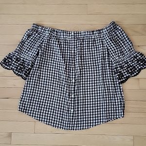 3/$10 NWT Old Navy gingham off- shoulder top size small
